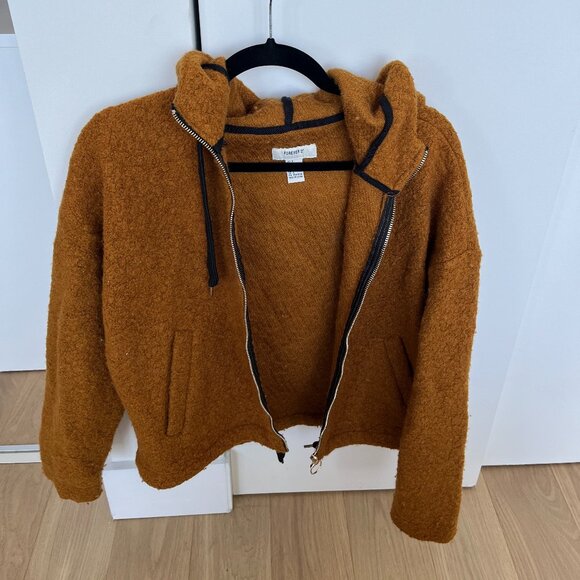 Boucle Jacket - Picture 2 of 3